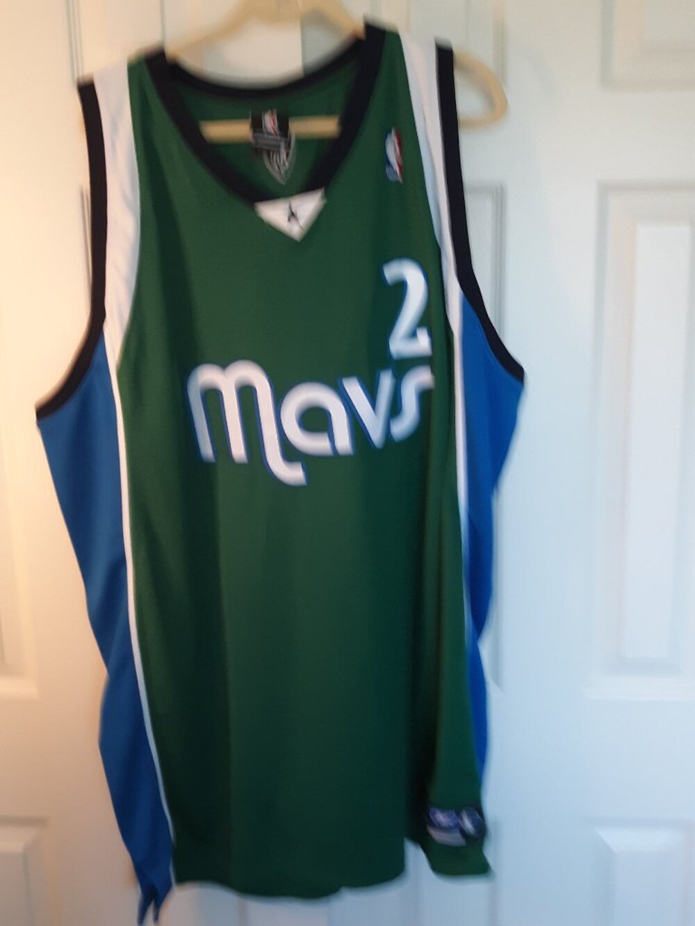 Vintage Autographed Dallas Mavericks Jersey size 56